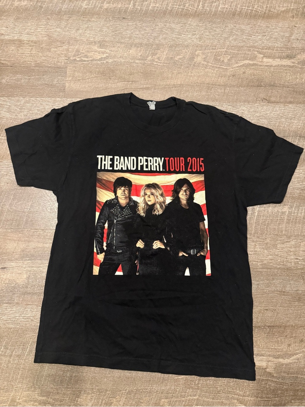 The Band Perry Tour 2015 Black Short Sleeve Graphic Tee. Size large